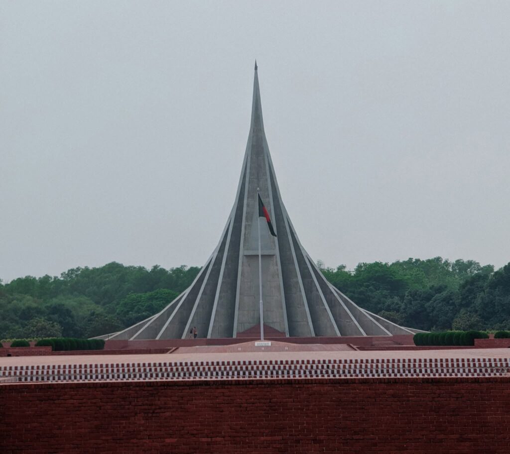 জাতীয় স্মৃতিসৌধ সাভার, ঢাকা